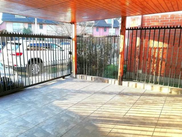 Casas en arriendo en Maipú | Casa en arriendo de 3 dorm. Frente a clínica Indisa Maipu 3 dormitorios por CLP 920000.00