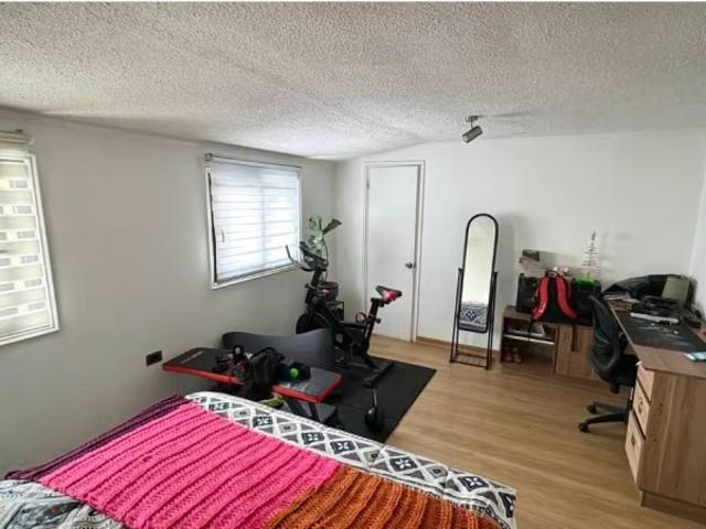 Casas en arriendo en maipú | casa remodelada 4d + estar | condominio ciudad satélite 4 dormitorios por clp 950000.00