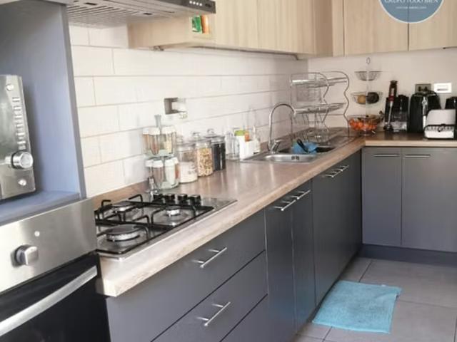 Casas en arriendo en Padre Hurtado | Casa en Arriendo $900.000, Condominio, Padre Hurtado 3 dormitorios por CLP 900000.00