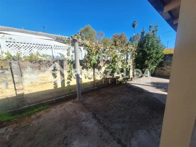 Casas en arriendo en Peñaflor | Casa en arriendo de 2 dorm. 1 Baño Centro de Peñaflor. 2 dormitorios por CLP 680000.00