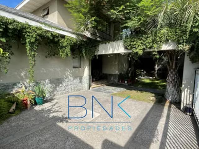 Casas en arriendo en Peñalolén | CASA Consistorial/Quilín Norte Parque Cousiño Macul 4 dormitorios por CLP 1650. 00