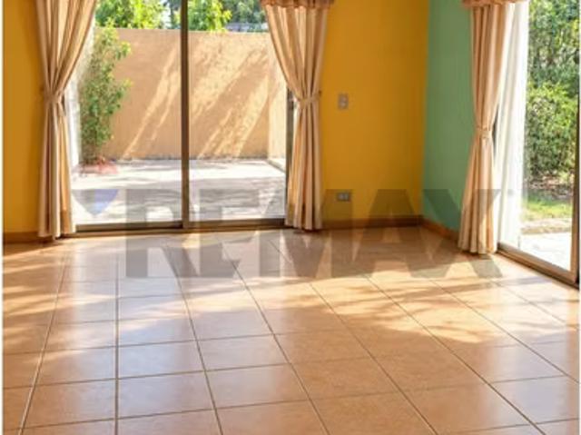 Casas en arriendo en Peñalolén | Casa en condominio peñalolen 4 dormitorios por CLF 38.00