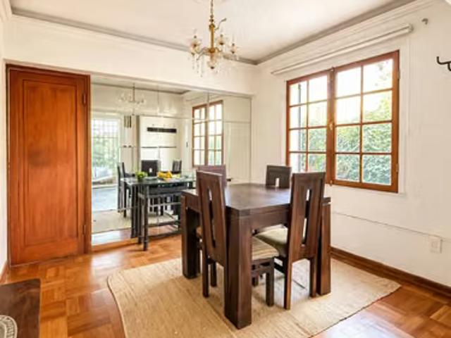 Casas en arriendo en Providencia | CASA Guillermo Acuña 4 dormitorios por CLP 2100. 00