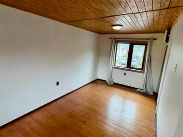 Casas en arriendo en puerto montt | casa con doble calefacción sector céntrico 4 dormitorios por clp 950000.00