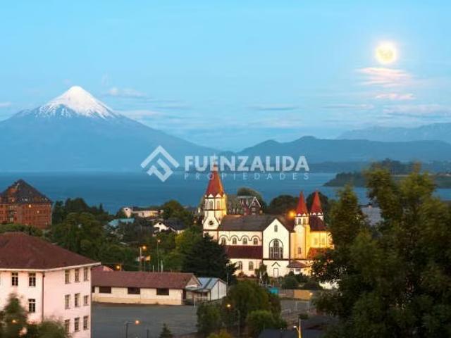 Casas en arriendo en Puerto Varas | Casa en arriendo de 4D3B en Condominio de Puerto Varas 5 dormitorios por CLP 2100. 00