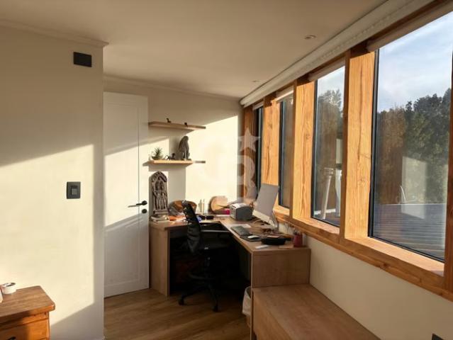 Casas en arriendo en Puerto Varas | Moderna y luminosa | A minutos del centro Puerto Varas 4 dormitorios por CLP 1850. 00