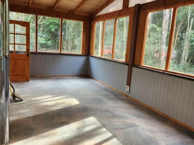 Casas en arriendo en Puerto Varas | Se arrienda hermosa casa en parcela, a 10 minutos de la costanera Pto. Varas 4 dormitorios por CLP 1250. 00