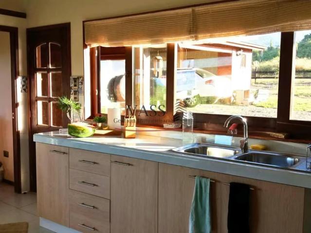 Casas en arriendo en Puerto Varas | VASS arrienda casa 3D 2B con cabaña externa en Ensenada, Puerto Varas 3 dormitorios por CLP 1300. 00