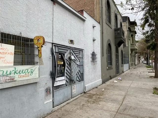 Casas en arriendo en Santiago | Casa en arriendo de 10 dorm. En Santiago 10 dormitorios por CLP 1200. 00