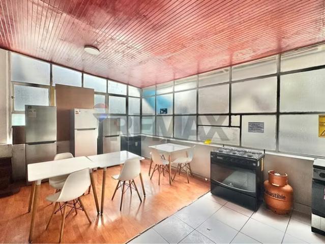 Casas en arriendo en Santiago | Casonas patrimoniales para inversión 1 dormitorios por CLF 240.00