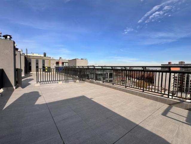 Casas en arriendo en Santiago | Nuevo: estudio, piso 9 con terraza vista norte 1 dormitorios por CLP 305000.00