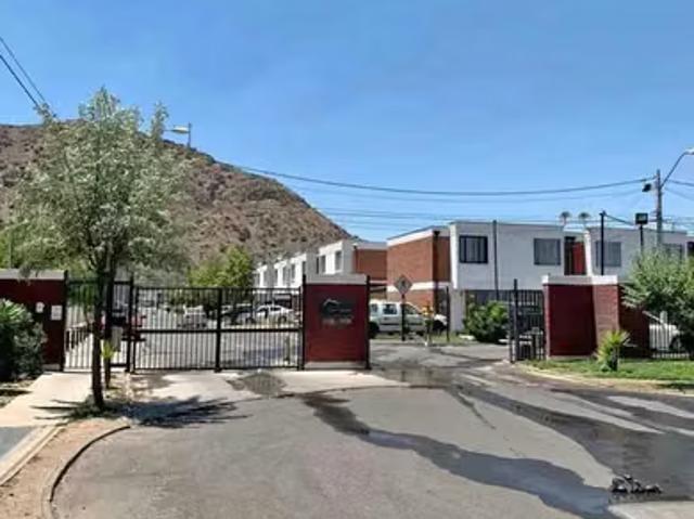 Casas en arriendo en San Bernardo | Amplia Casa con Excelente Conectividad 1854 dormitorios por CLP 480000.00