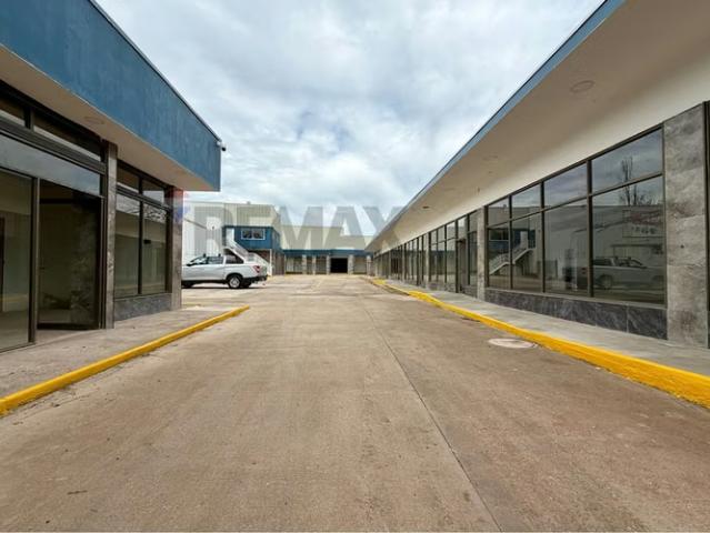 Casas en arriendo en San Esteban | Locales comerciales en arriendo 458 m2 1 dormitorios por CLF 114.50