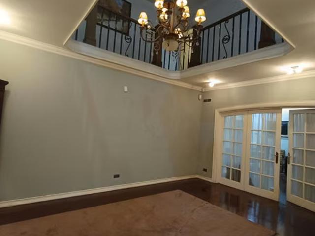 Casas en arriendo en San Miguel | Hermosa casa uso Comercial/ metro departamental / 5 dormitorios por CLF 93.00