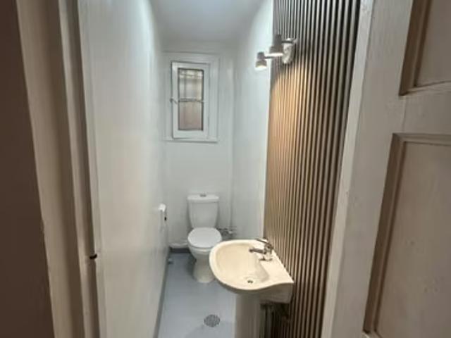 Casas en arriendo en ñuñoa | arriendo casa recien remodelada con excelente ubicacion 2 dormitorios por clp 950000.00