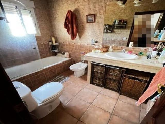 CASAS EN CUEVAS BAJAS