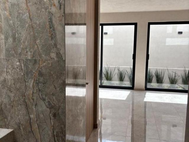 Casas en Fraccionamiento Privado – Hacienda Santa Fe
