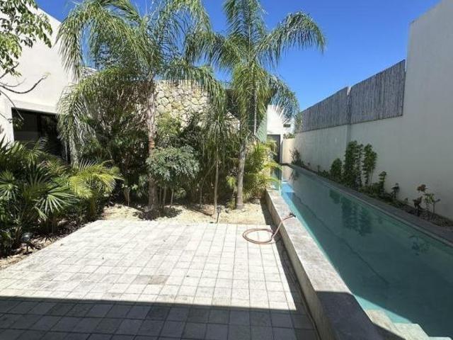 Casas Gemelas | 4 recámaras | 1 planta | Conkal | Privada Canarias