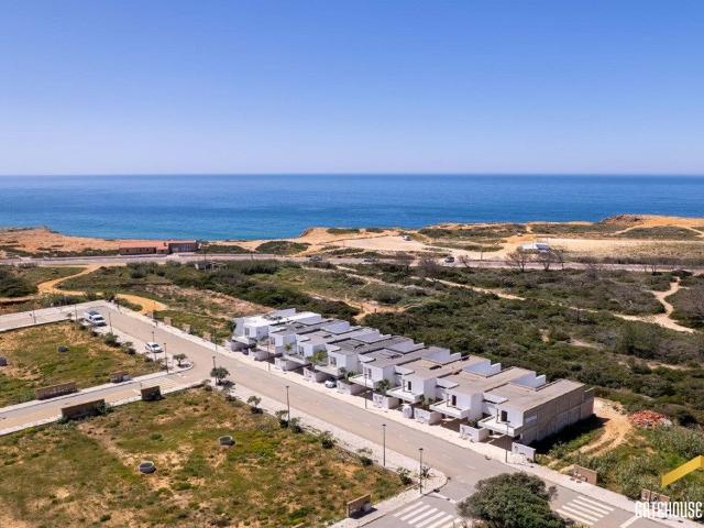 Casas geminadas novas com vista para o mar, 3 quartos, em Sa. 160m² Sagres