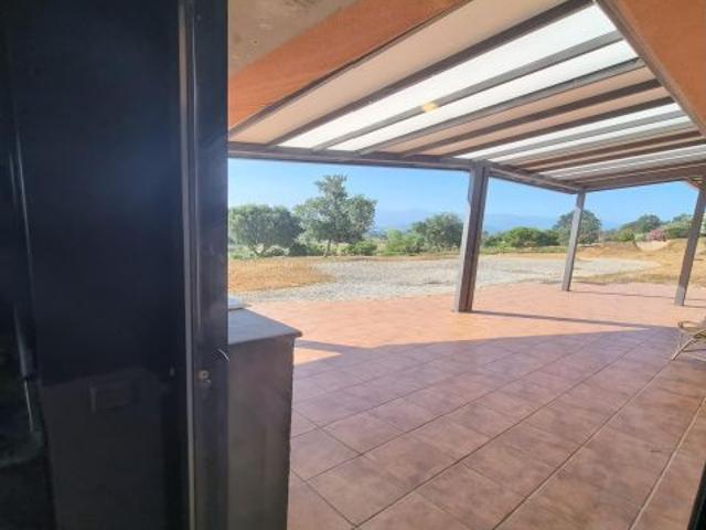 CASAS INDIVIDUALES CON PARCELAS EN CIMBRIO BARCENA DEL BIERZO