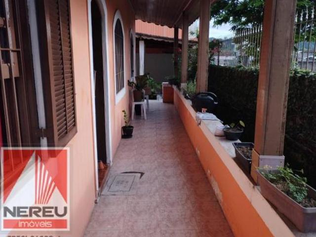 CASAS NO CENTRO DA CIDADE EM JUQUITIBA/SP