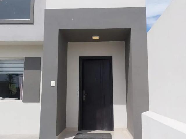 Casas nuevas al poniente de Saltillo. Villas Castellana