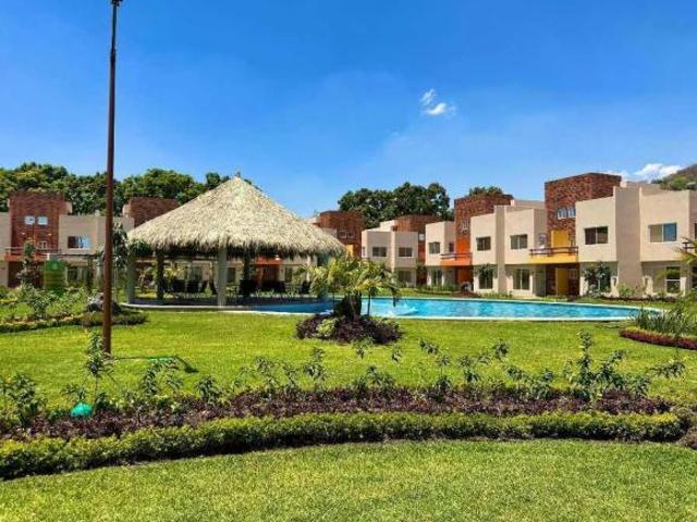 Casas nuevas de 4 Recámaras con ALBERCA Y JARDIN