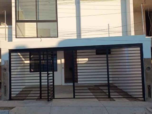 Casas nuevas en venta. Conjunto Cadiz Fracc. Autocinema, Guadalajara, Jal