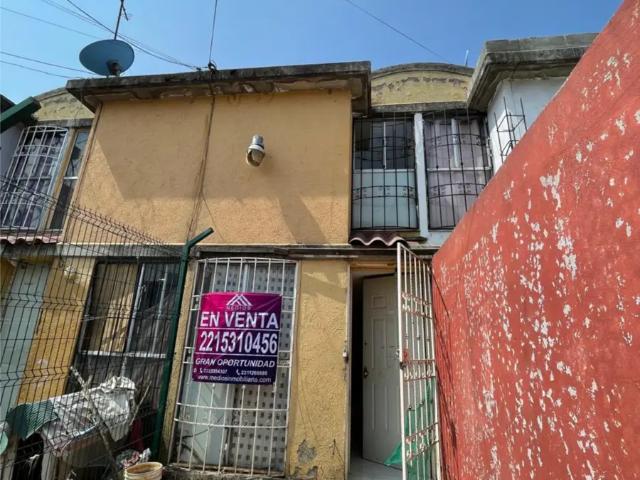 CASAS REMODELADA EN GALAXIA BOSQUES DE MANZANILLA, PUEBLA SOLO CONTADO, NEGOCIABLE