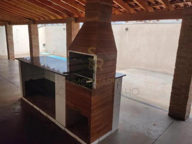 Casas Residenciais Área de LazerEdícula em Jardinópolis