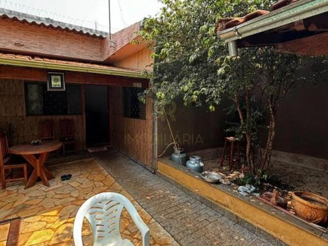 Casas Residenciais Padrão em Jardinópolis