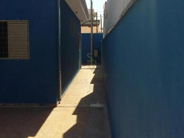 Casas Residenciais Padrão em Serrana