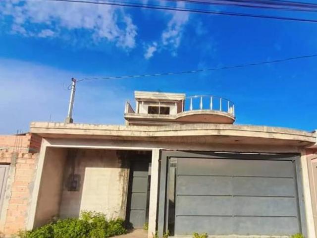 Casas Residenciais Padrão em Serrana