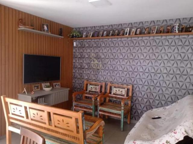 Casas Residenciais Padrão em Serrana