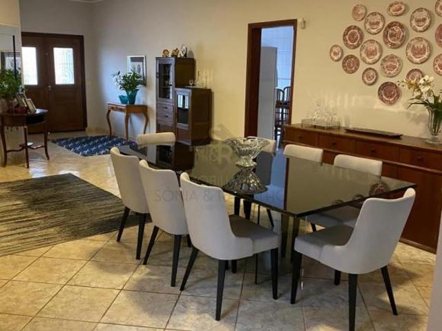 Casas Residenciais Padrão em Sertãozinho