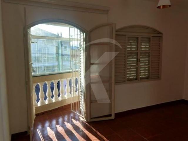 Casa/Sobrado à venda 168m² com 2 dormitórios, 1 vaga, quintal e sacada com armários planejados