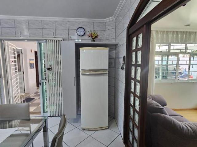 Casa/Sobrado não geminado, com 5 quartos e suite a venda com 272 m² em terreno de 640 metros