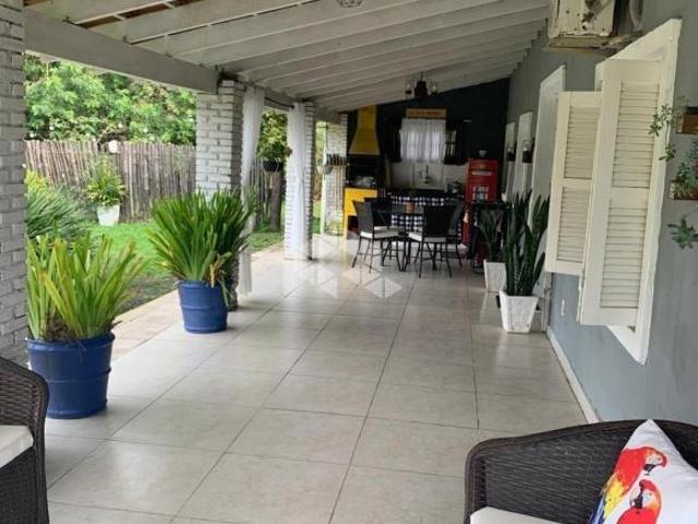 CASA/SÍTIO PASSO DA TAQUARA COM 5 DORMITÓRIOS, 4 BANHEIROS, 2 SUÍTES, VARANDA, ÁREA TOTAL 6052M2 E Á