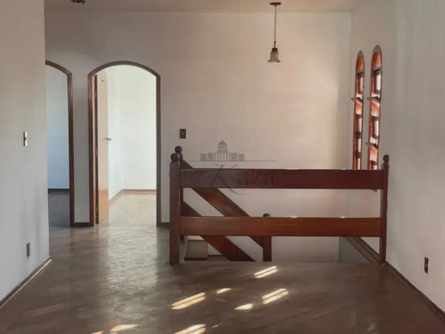 Casa/Padrão Misto No bairro Jardim Paraíso do Sol 372m²