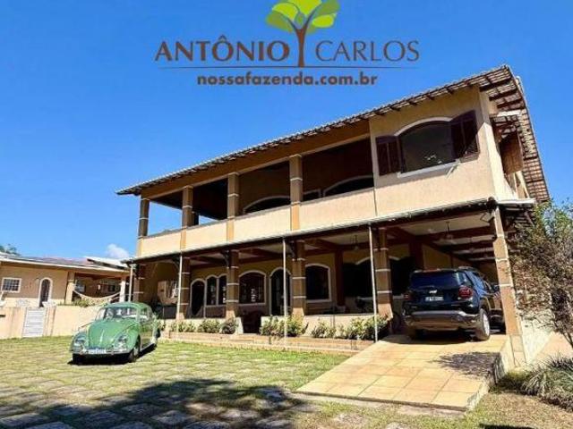 Casarão à venda no Condomínio Nossa Fazenda em Esmeraldas MG
