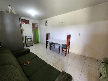 Casarão amplo com quintal na rua do ponto final do Central