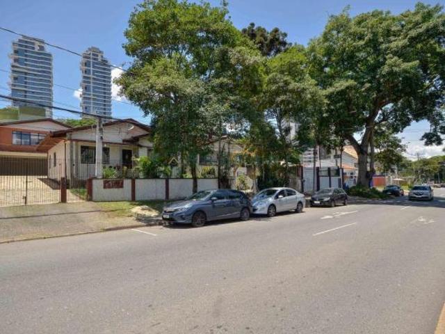 Casa/Terreno no Campina do Siqueira com 439m²