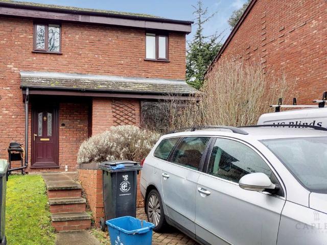 Cascade Road, Buckhurst Hill IG9, 2 bed maisonette to rent, £1,575 pcm | PrimeLocation