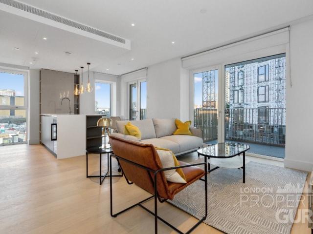 Cascade Way, White City, London W12, 2 bed flat to rent, £4,000 pcm | PrimeLocation