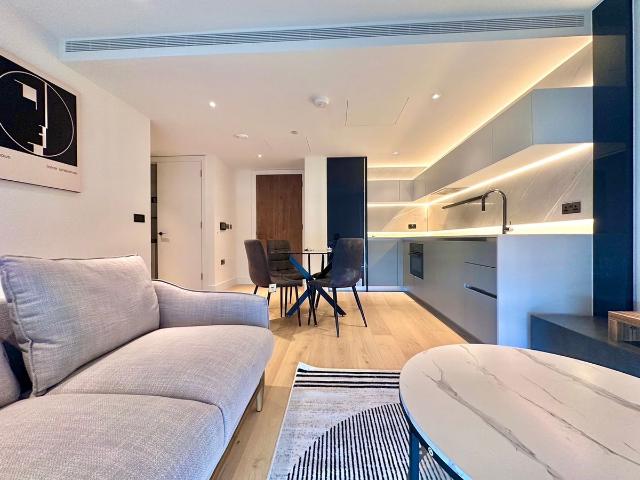 Cascade Way, London W12, 1 bed flat to rent, £3,000 pcm | PrimeLocation