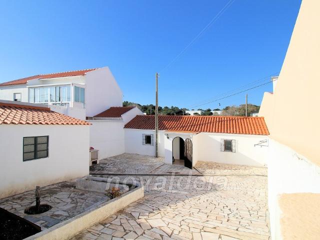 Cascais Alvide Moradia T2+1 com espaço exterior