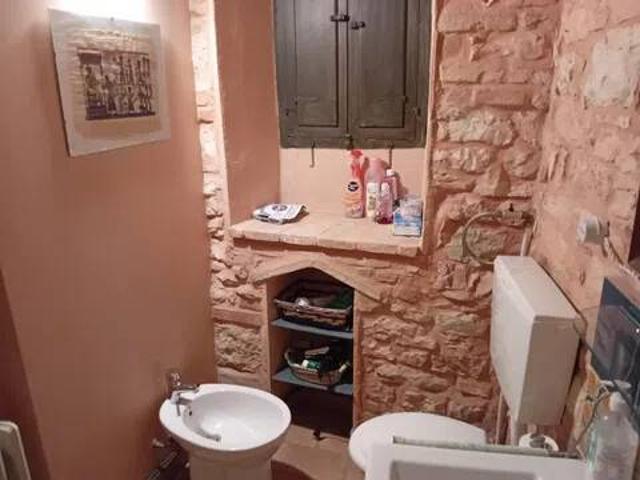 Cascina, buono stato, 70 m², Serrapetrona