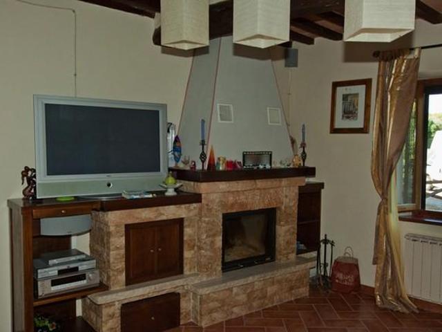 Casciano di Murlo 5 vani 120mq