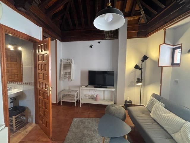 Casco Histórico. Apartamento diferente y único con 1 dormitorio, totalmente reformado y decorado por un arquitecto