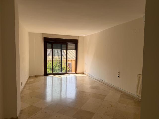Casco Historico de Sevilla. Excelente vivienda con calidades de lujo. Garaje y Trastero